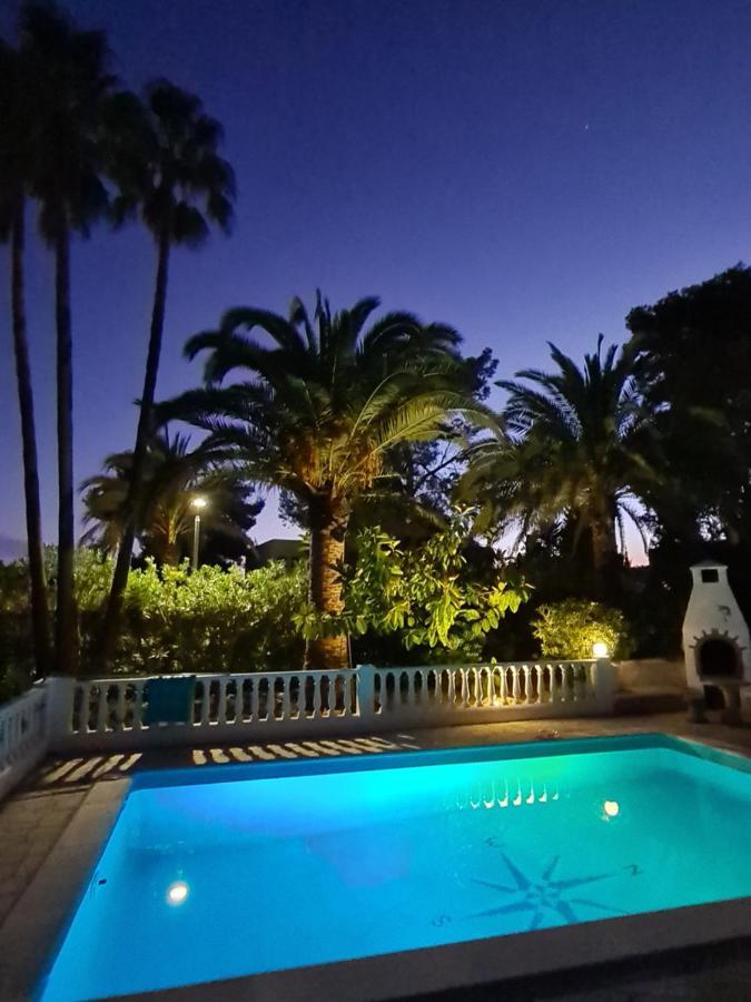 Private Villa Mit Eigenem Pool Unter Palmen Cala Llena Exteriér fotografie